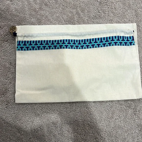 Tory Burch full size wallet - Picture 6 of 7